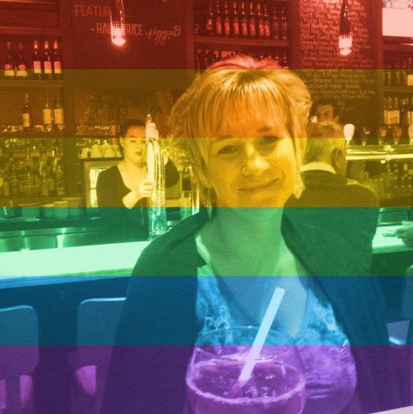 Meet your Posher, Lisa - Picture 1 of 1